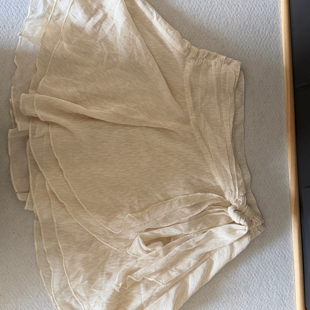 Aerie Soft Cream Fabric skirt